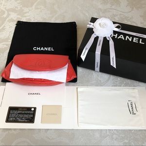 CHANEL Wallet on Chain Half Moon Coral Caviar